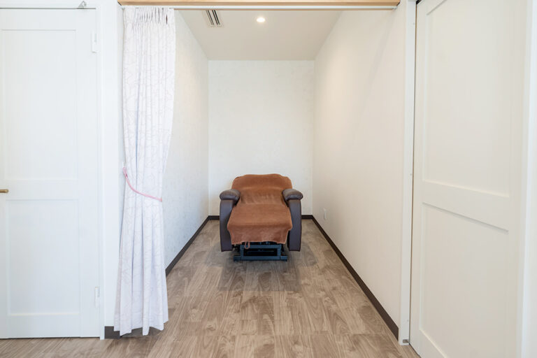 cal_semiprivateroom_001